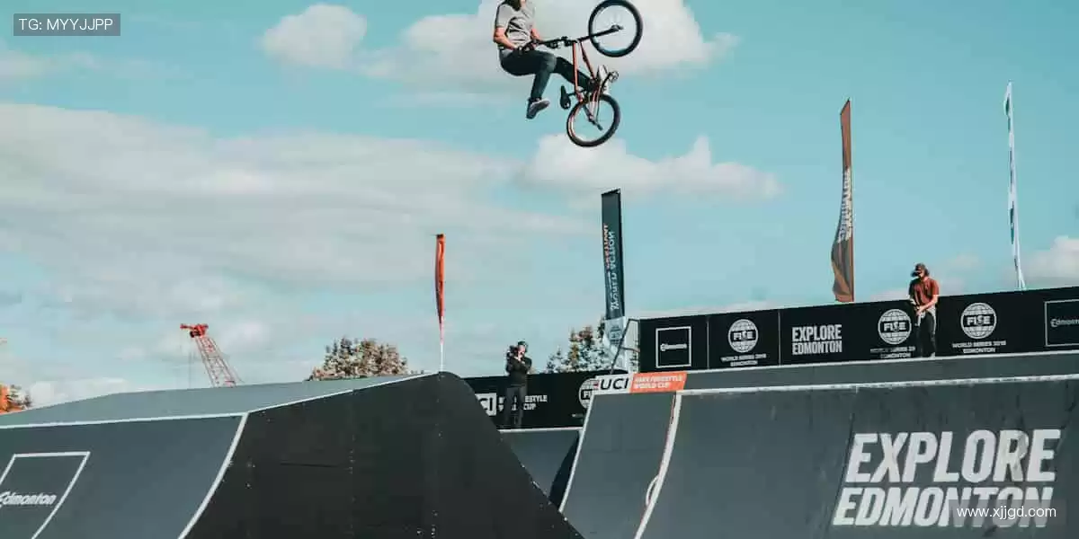 📱 指尖掌控,全球赛事!随时随地,精彩尽在眼前!